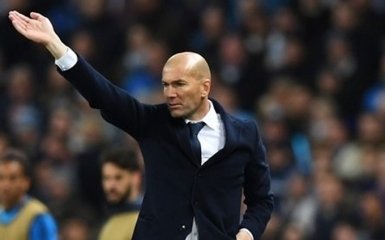 Легендарний Зідан знову порвав штани: з'явилися фото і відео