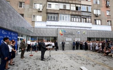 У Порошенко на Донбассе произошел конфуз со "сторонниками Путина": опубликованы фото и видео