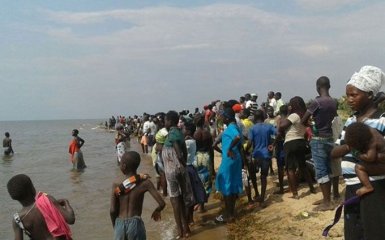 В Уганді затонуло судно з футбольною командою: є загиблі