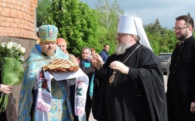 Донецький митрополит святкує день народження на звільненій території: опубліковані фото