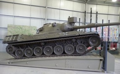 В Італії просто неба зберігають сотню швейцарських Leopard 1 через заборону передати їх Україні — RSI