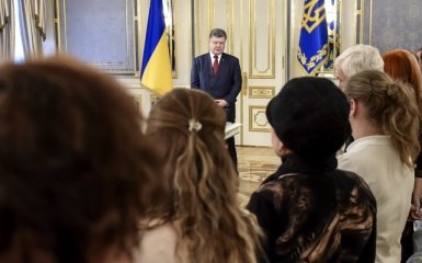Президент Украины посмертно наградил военных