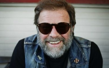 Гребенщиков повеселил сеть своим необычным образом: опубликовано фото