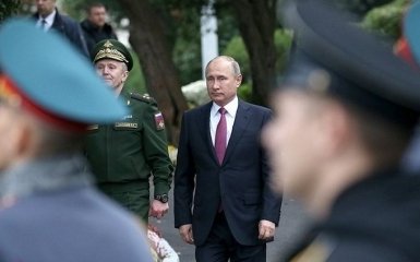 Украина отреагировала на визит Путина в аннексированный Крым
