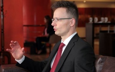 Негайна відповідь: Угорщина продовжує нахабно шантажувати Україну