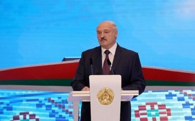 Автомат Калашникова ніхто не скасовував - Лукашенко шокував світ новим рішенням