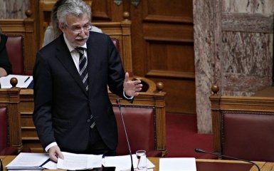 Це превентивна цензура: влада Греції підозрює Facebook у підтримці нацизму