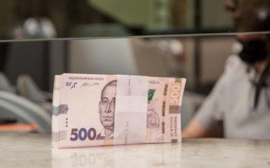 Зарплати в Україні: Держстат оновив статистику про прибуток українців