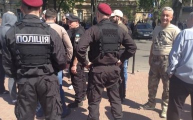 В Одессе поймали сепаратистку и чуть не побили лидеров Оппоблока: новые фото и онлайн-трансляция