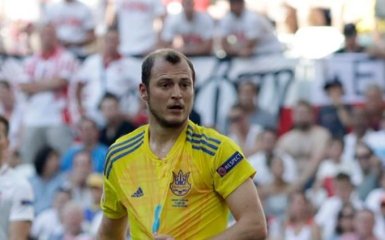 В Испании футболиста сборной Украины записали в нацисты
