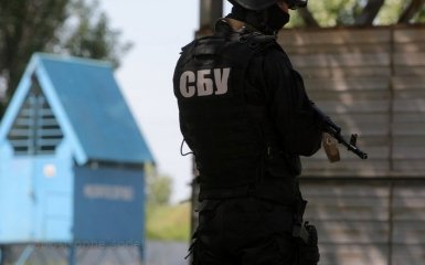В двух ведомствах Украины СБУ ведет масштабные обыски