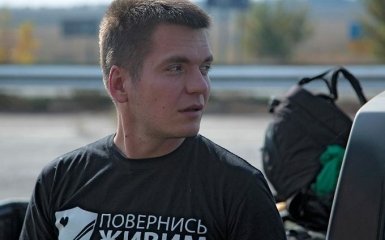"Укроборонпром" создал Янукович, чтобы тырить деньги, при Порошенко подход не изменился - волонтер Виталий Дейнега