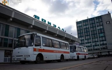 Україна відкрила нові гуманітарні коридори для евакуації населення