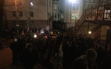 Дело Насирова: появились новые фото и видео пикета в Киеве