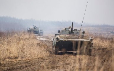 Боевики на Донбассе объявили военные "учения": что происходит