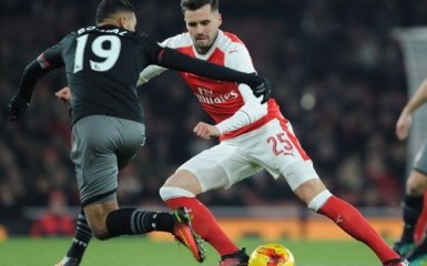 "Арсенал" опозорился в Кубке Лиги, "Манчестер" Юнайтед" разбомбил "молотобойцев": опубликовано видео