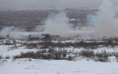 Штаб ООС: бойовики обстріляли позиції бійців ЗСУ під Водяним та Мар'їнкою