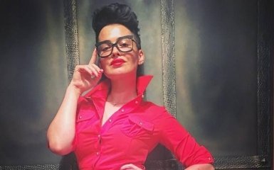 Астафьева взорвала сеть пикантными фотографиями