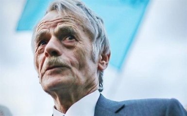 Джемилев заявил о тайном переселении россиян в аннексированный Крым