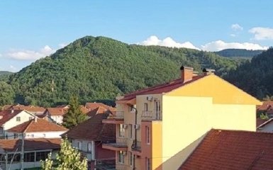 На севере Косово сербы строят баррикады и готовятся к конфликту