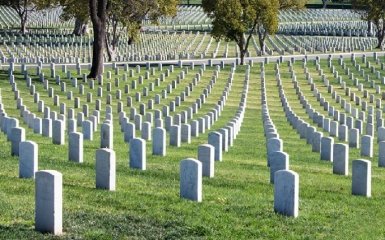Кабмин третий раз сменил место военного мемориального кладбища вблизи Киева
