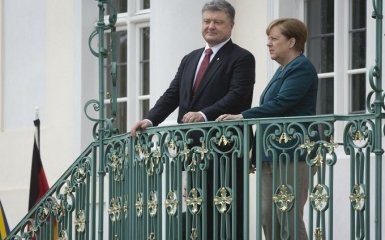Порошенко розповів, про що домовився з Меркель у Берліні