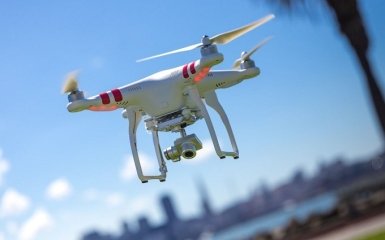 Для проверки прифронтового Торецка используют новую технику: появились яркие фото