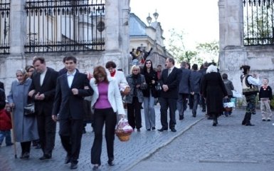 Ситуація виходила з-під контролю: у Зеленського розповіли про святкування Великодня в Україні