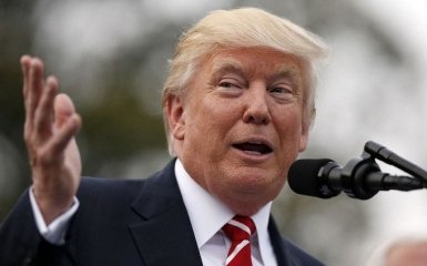 Трамп дорікнув Байдену за поразку перед Путіним