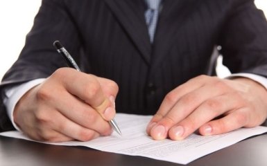 В Самопомощи насчитали 40 подписей за отставку Яценюка