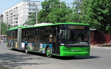 В Харькове задержали подозрительного водителя троллейбуса: появилось фото