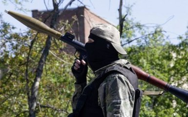 Боевики ДНР объявили о "диверсии" и показали фото