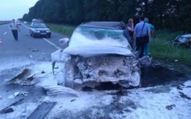 У страшній ДТП на Полтавщині загинули чотири людини: опубліковані фото