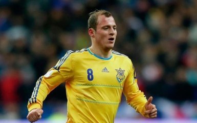 Форвард сборной Украины перешел в испанский клуб: опубликовано фото