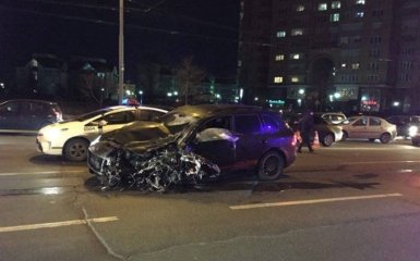 У Києві п'яний на "Порше" влаштував аварію і напав на поліцейського: з'явилися фото