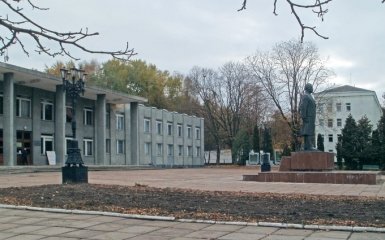 У Чернігівській області на декомунізації вирішили заробити