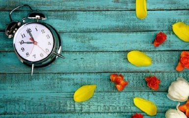 Перехід на літній час 2019: коли переводять годинники в Україні