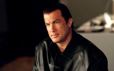 Известного голливудского актера обвинили в сексуальных домогательствах