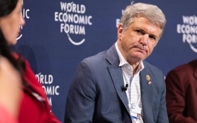 Майкл Маккол