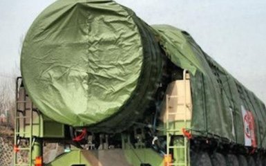 Китай разместил ракеты у границ России, соцсети веселятся: появилось видео