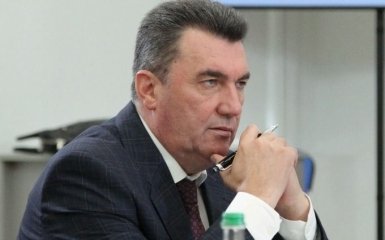 Данилов предложил перейти на латиницу в Украине