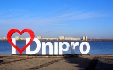 Драка в театре Днепра: в скандале появилась Россия