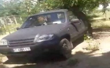 Псевдовибори на Херсонщині. Партизани підірвали авто російських військових з бюлетенями