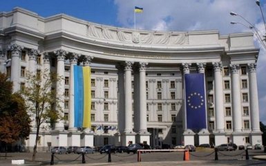 МЗС України влаштував прочуханку польському консулу через Бандеру
