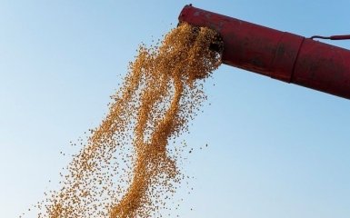 Країни G7 працюють над схемою стримування крадіжки українського зерна