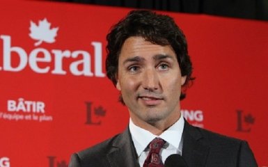 Вони ж фальшиві: користувачі соцмереж висміяли Джастіна Трюдо