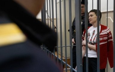 На суде над Савченко разгорается скандал с журналистами и титушками
