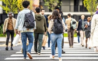 Эколог предупреждает о масштабной "коррекции" населения планеты