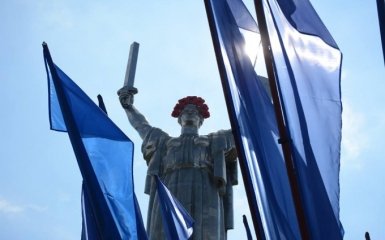 Без танков и "русского надрыва": как украинцам не отдать День победы врагу