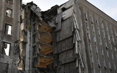 ГСЧС сообщает о погибших в результате обстрела Николаевской ОГА